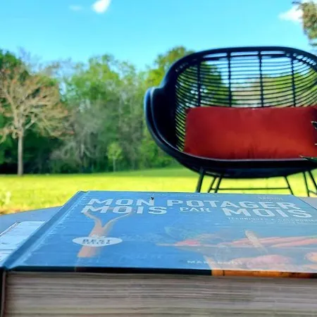 Le Courty Blousson-Sérian