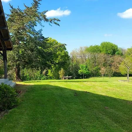 בית הארחה Le Courty *